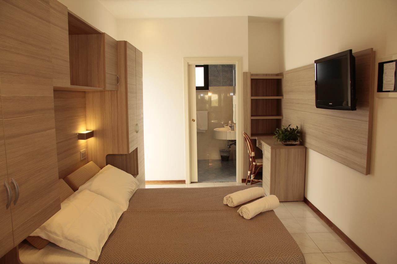 Hotel Bellevue Cattolica Exterior photo